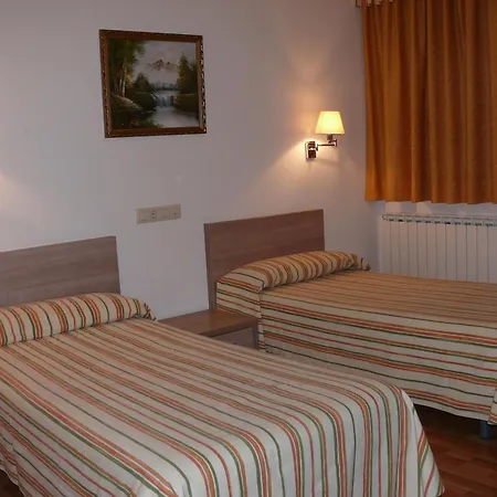 Auberge de jeunesse Muntanya *